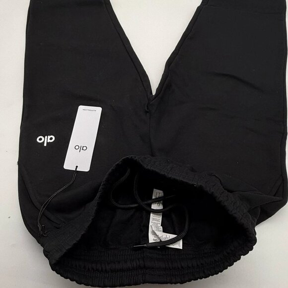 Alo Yoga Accolade Hoodie and Accolade Sweatpant Set - Picture 5 of 5